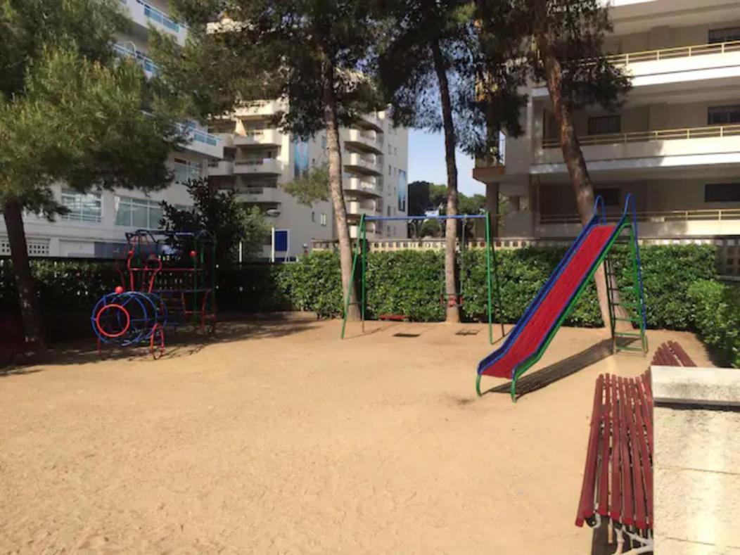 Apartamento Centrico Y Con Piscina A 5 Min. Playa Salou Kültér fotó
